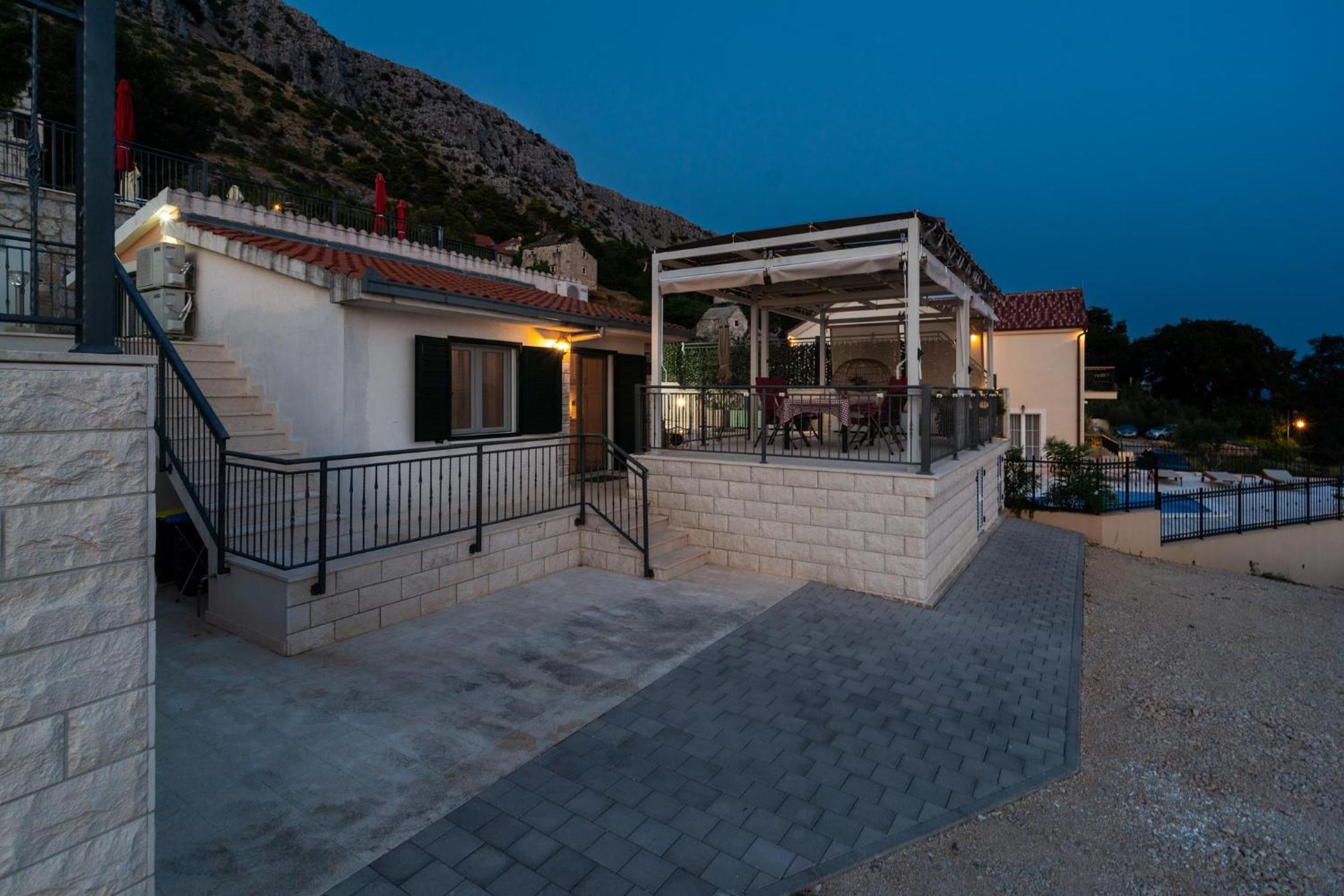 Kuca Za Odmor R&A Villa Podstrana Bagian luar foto