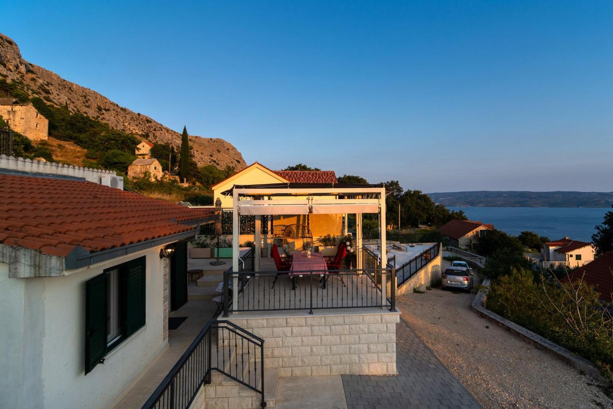 Kuca Za Odmor R&A Villa Podstrana Bagian luar foto