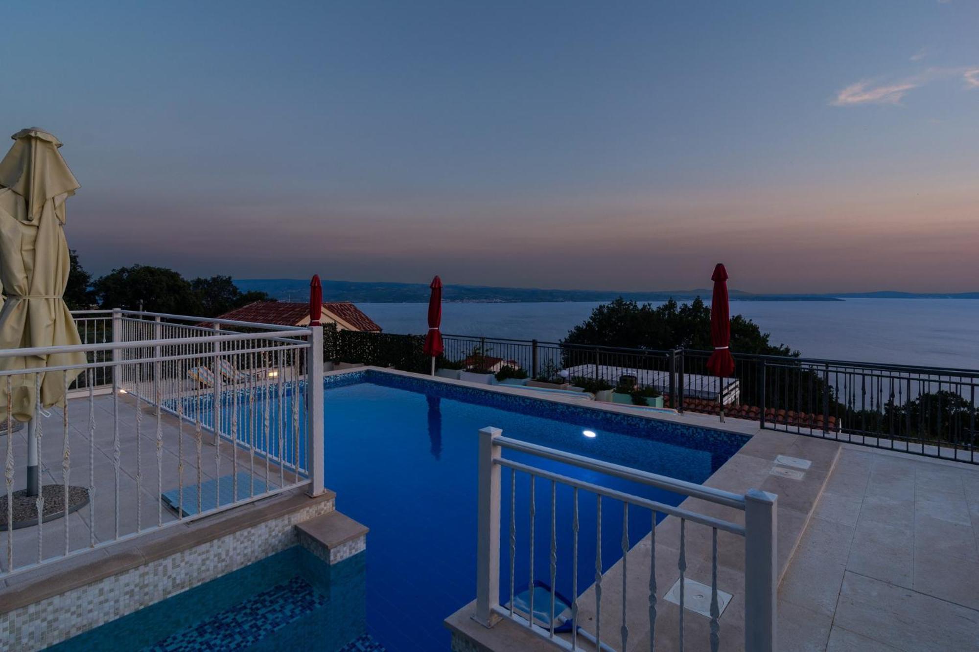 Kuca Za Odmor R&A Villa Podstrana Bagian luar foto