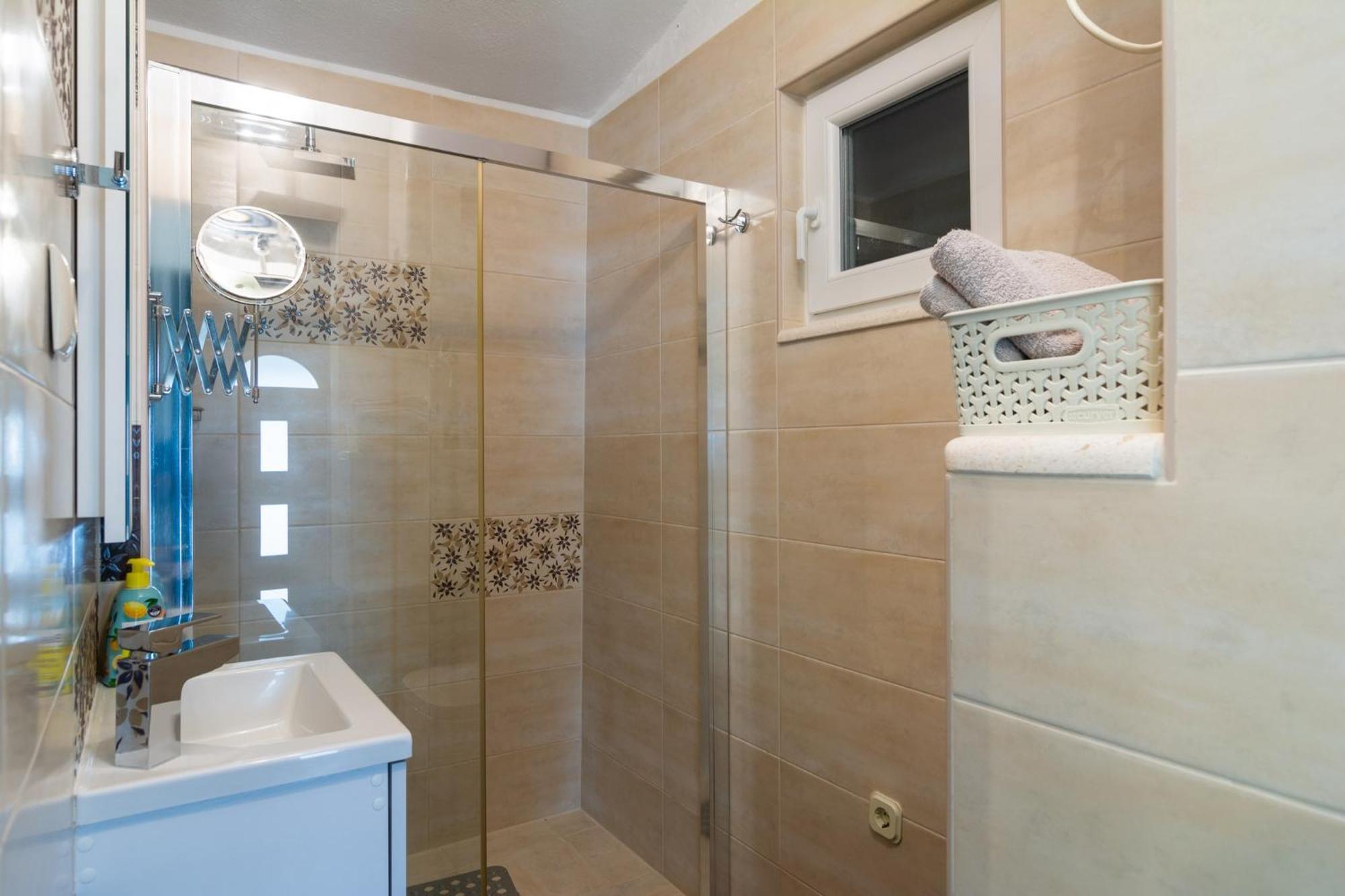 Kuca Za Odmor R&A Villa Podstrana Bagian luar foto