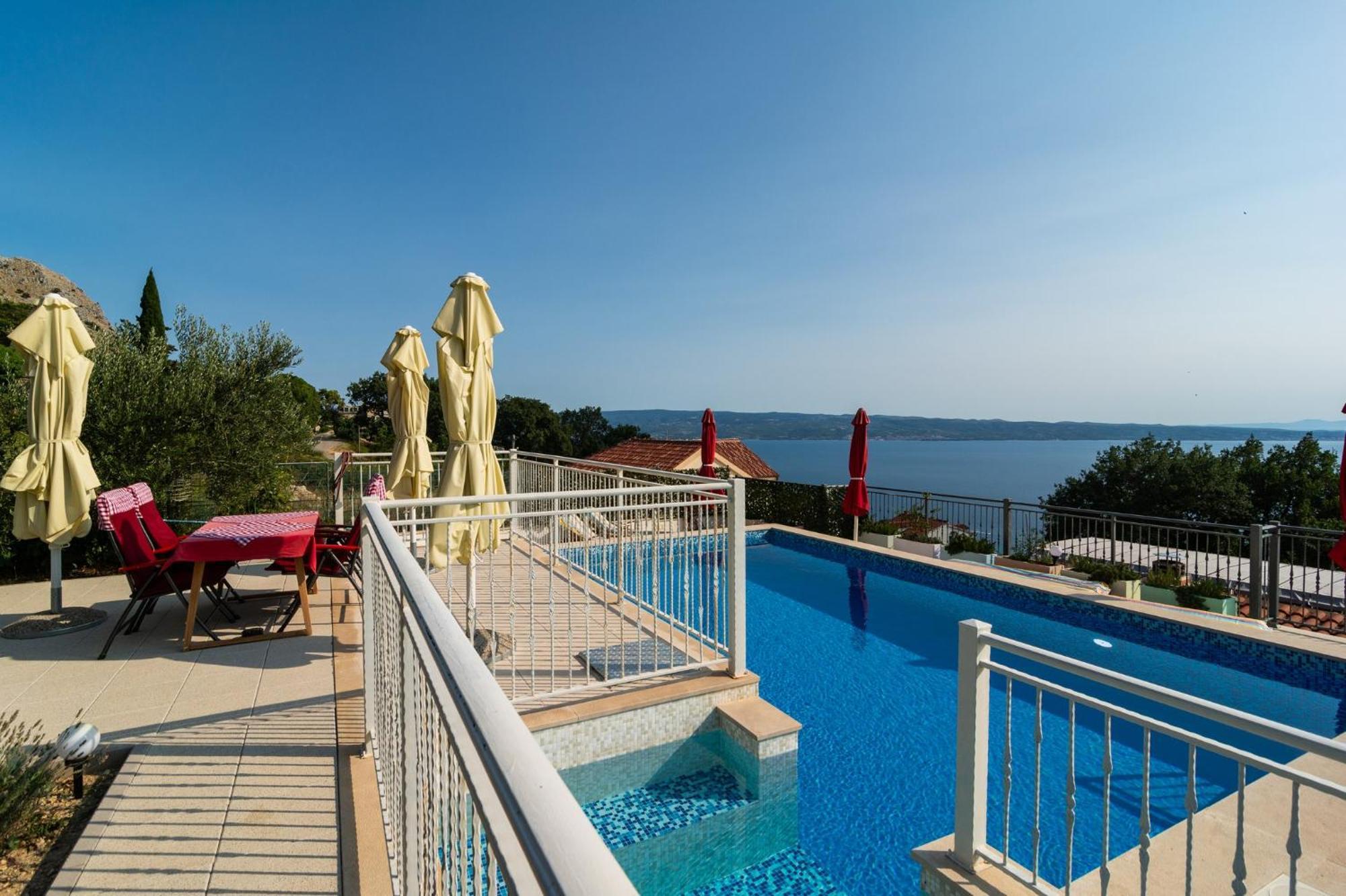 Kuca Za Odmor R&A Villa Podstrana Bagian luar foto